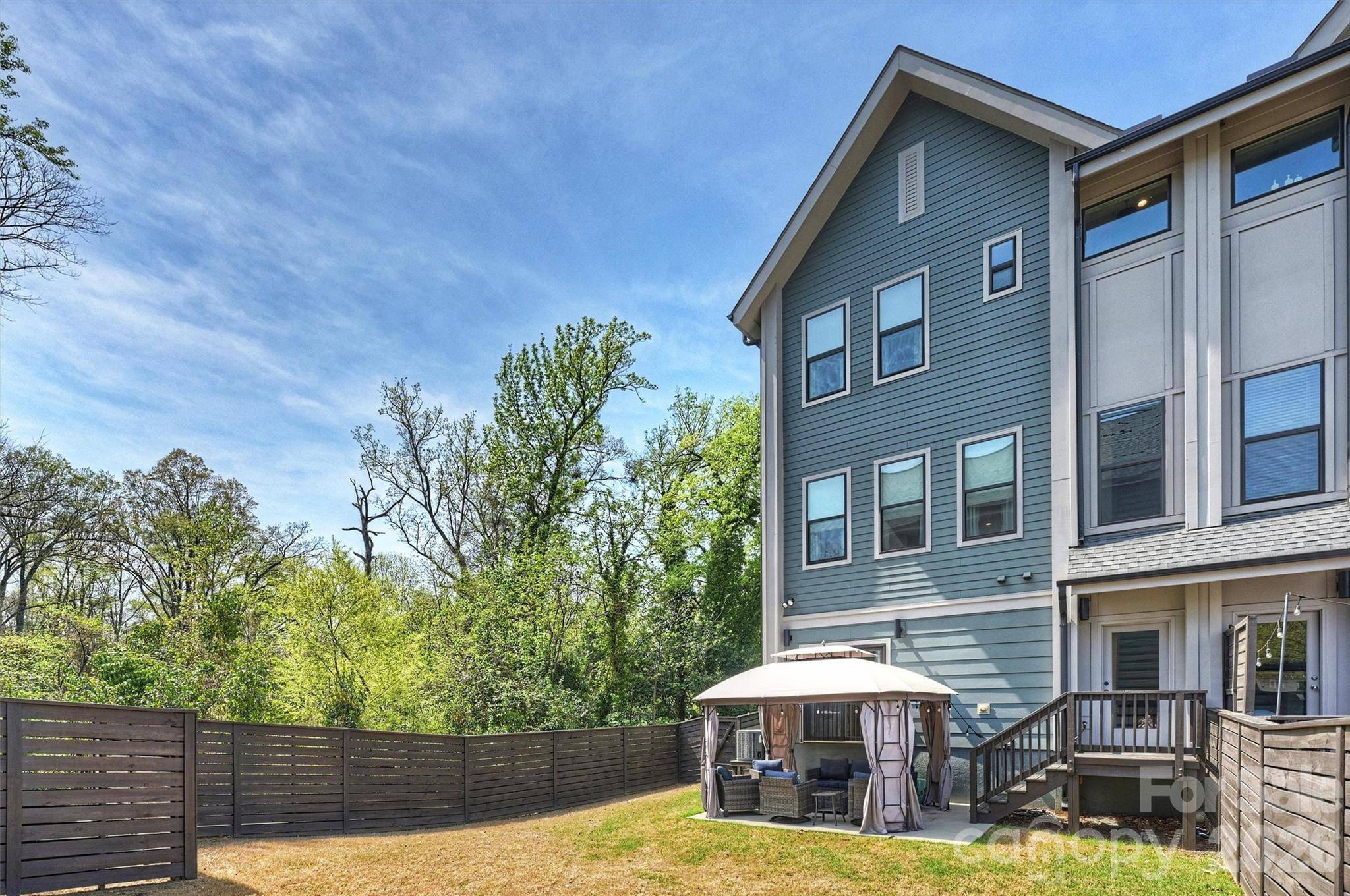 1500 Hawthorne LN #A, Charlotte, NC 28205