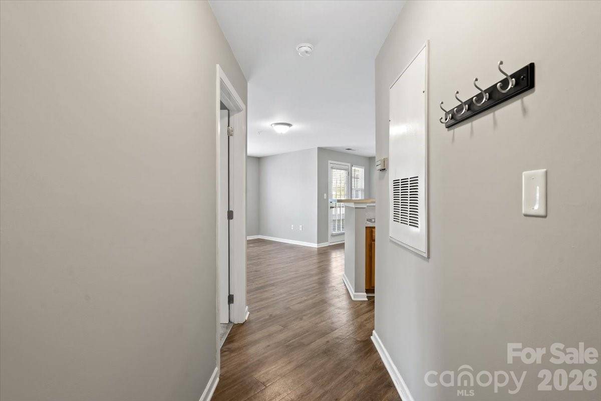 9810 Campus Walk LN #H, Charlotte, NC 28262