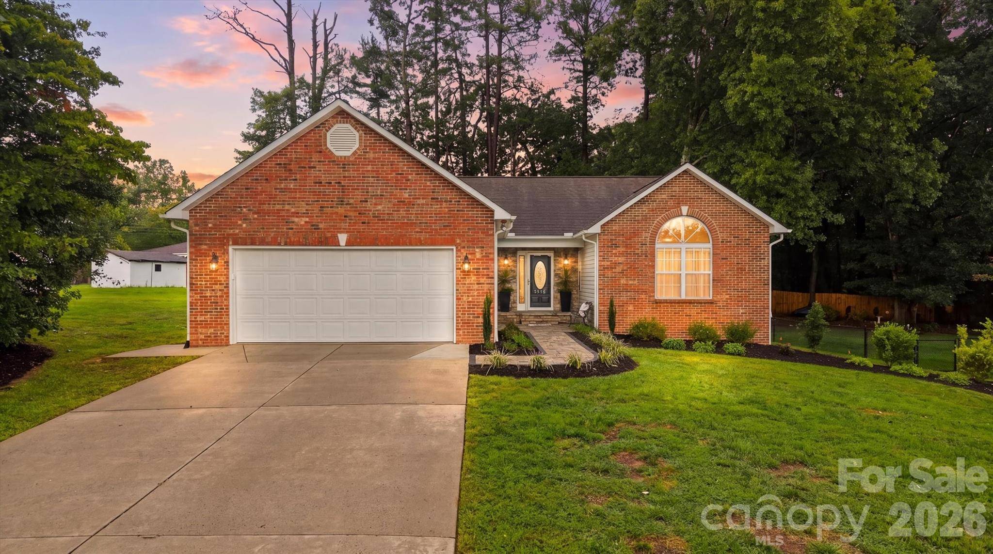 2556 23rd Street DR NE, Hickory, NC 28601