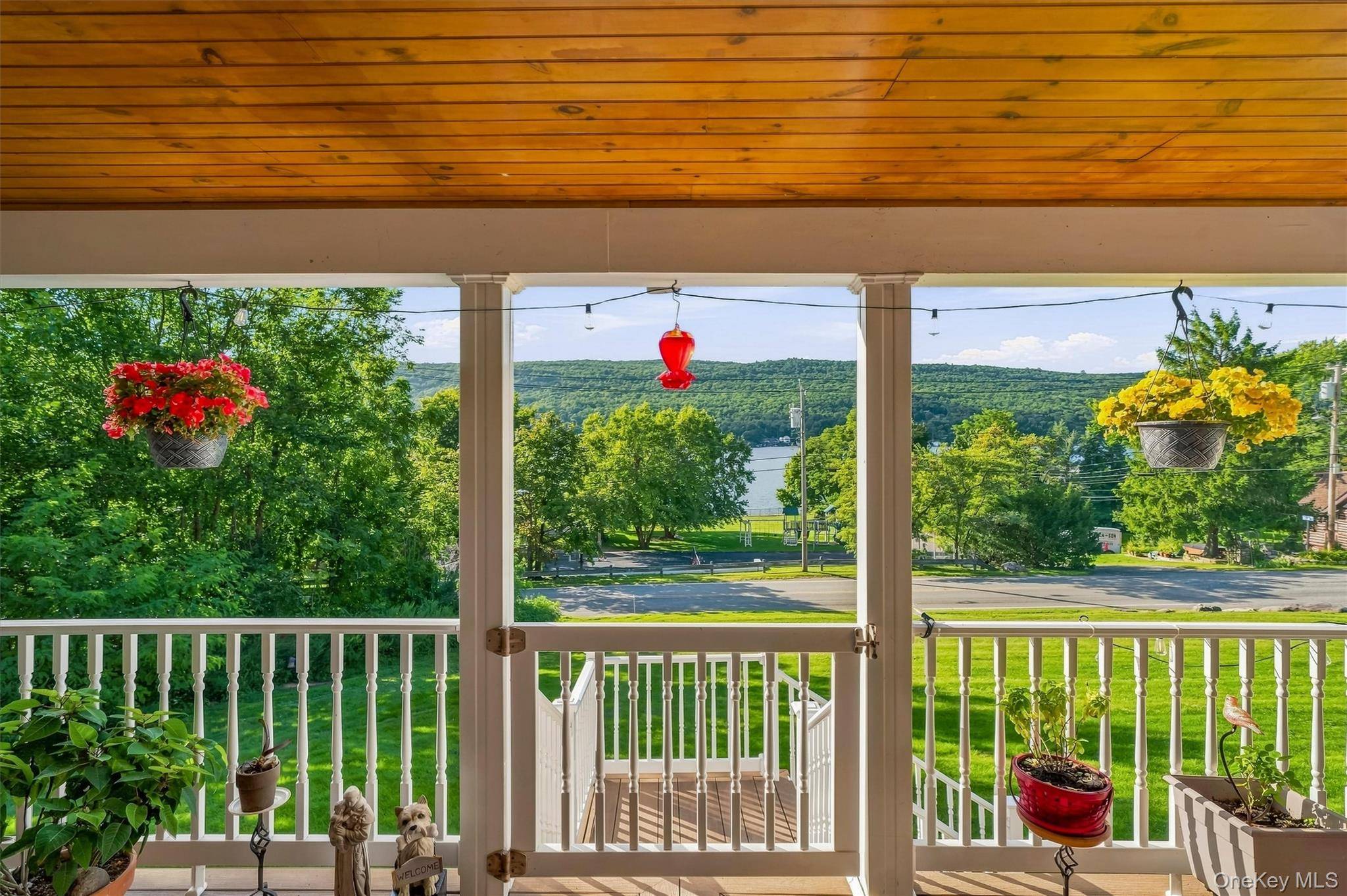 6 E Shore RD, Greenwood Lake, NY 10925