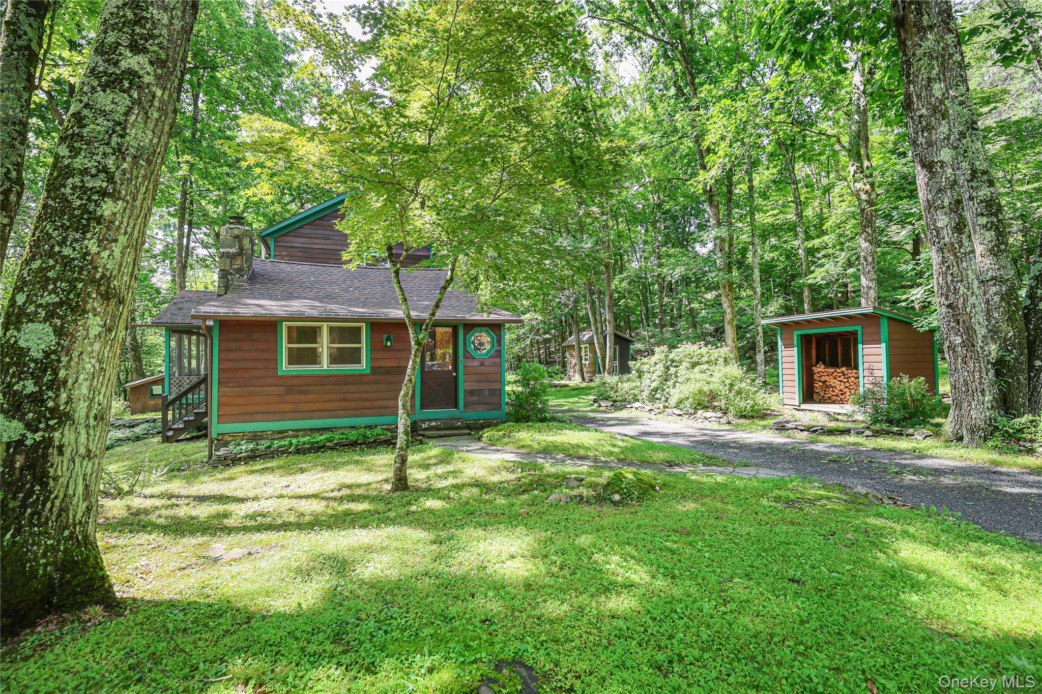 345 Dug RD, Accord, NY 12404