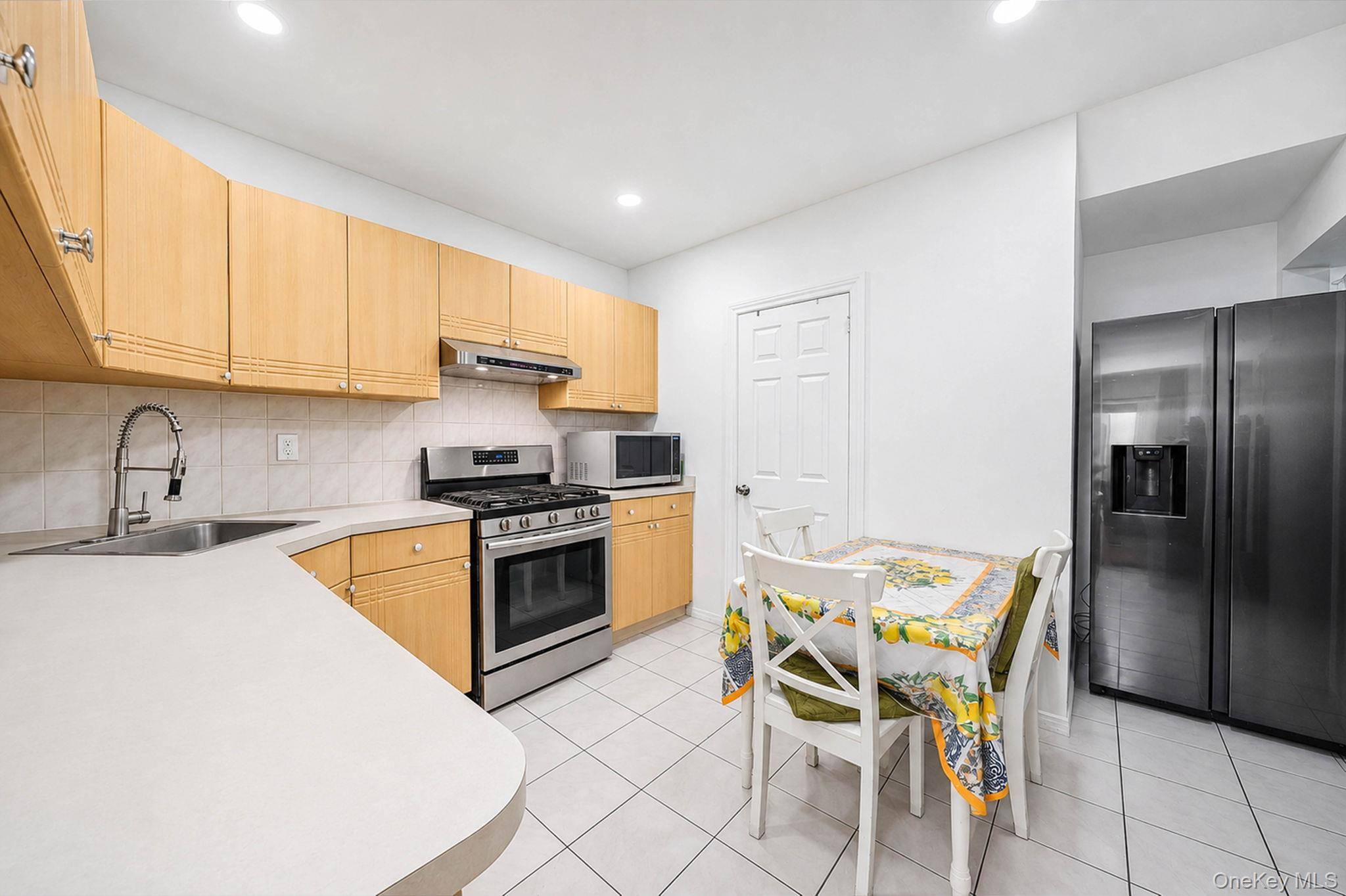 105 Hale AVE, Brooklyn, NY 11208
