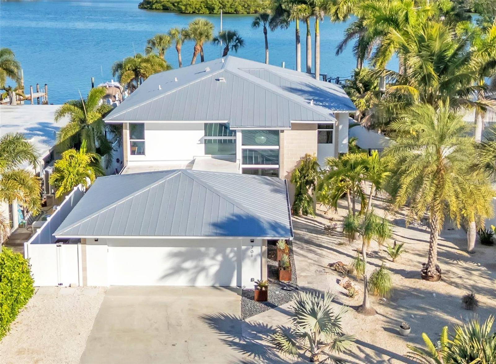 701 TYLER DR, Sarasota, FL 34236