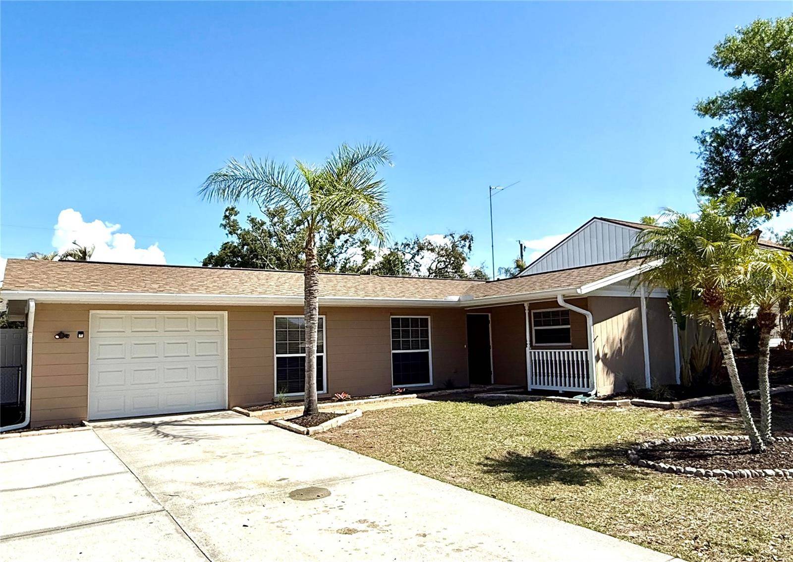 3715 SHARONDALE DR, Sarasota, FL 34232