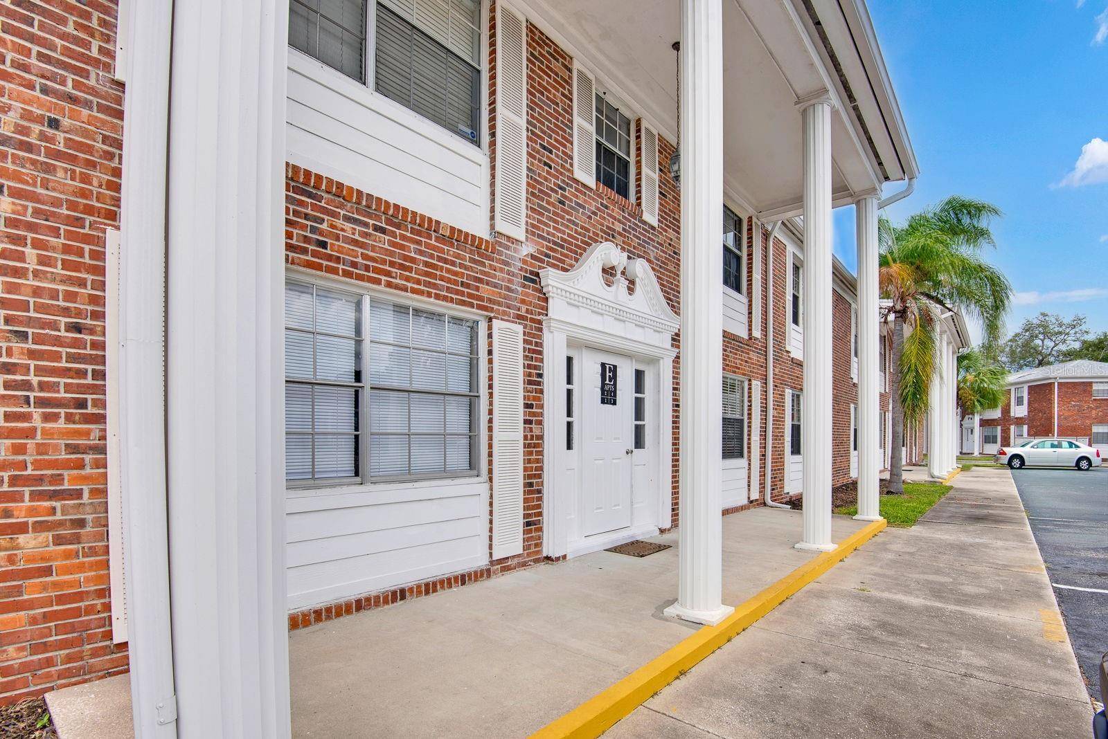 4507 9TH ST W #E3, Bradenton, FL 34207