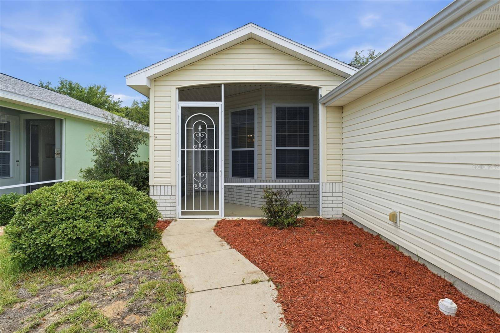 4962 RAINBOW TROUT RD, Tavares, FL 32778