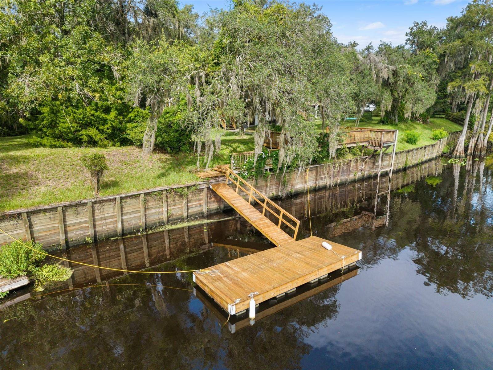 2033 SE HIGHWAY 317, Old Town, FL 32680