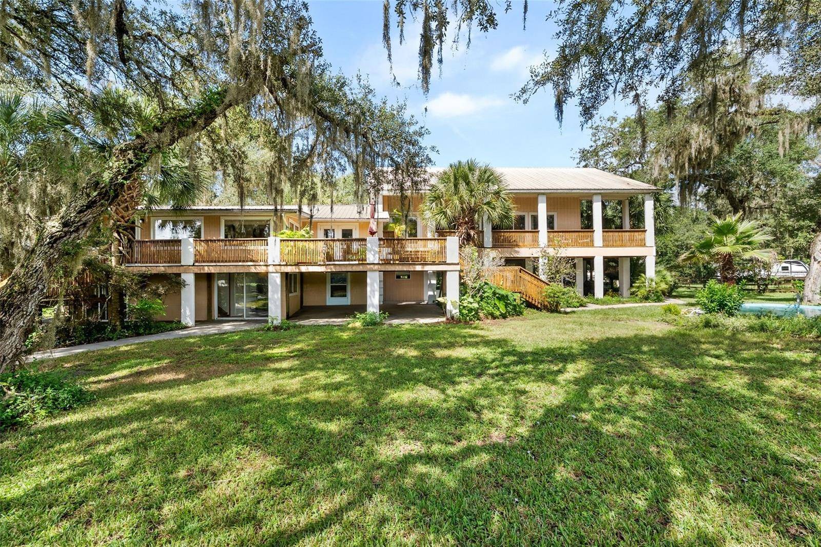 2033 SE HIGHWAY 317, Old Town, FL 32680
