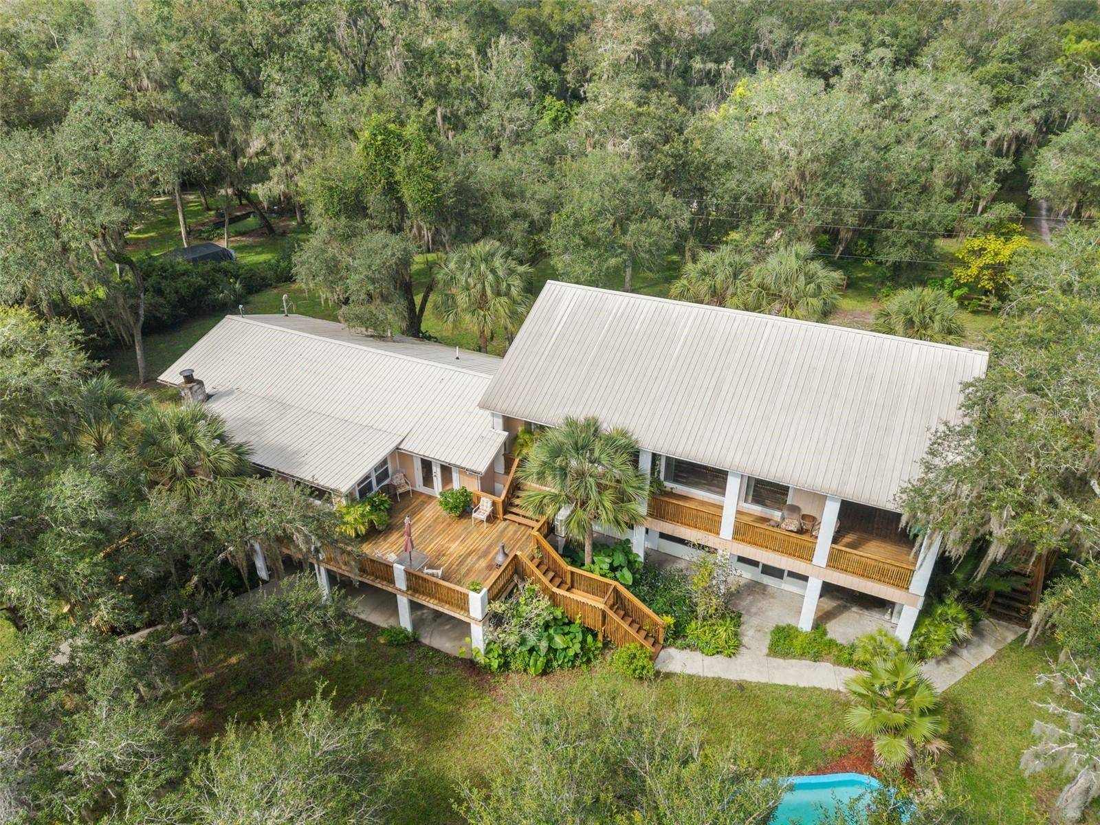 2033 SE HIGHWAY 317, Old Town, FL 32680