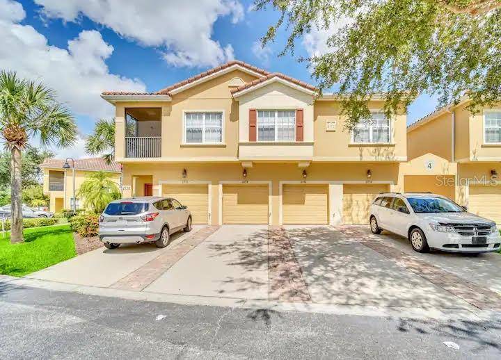 2736 OAKWATER DR, Kissimmee, FL 34747