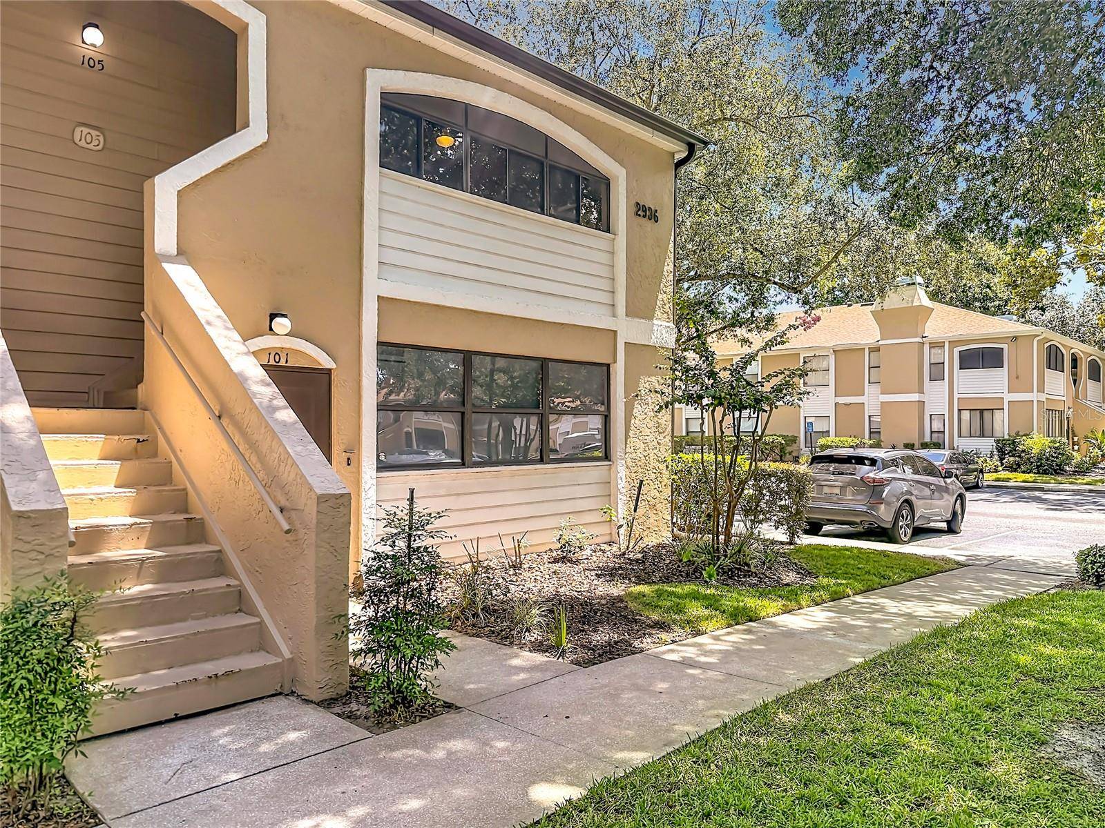 2936 S SEMORAN BLVD #105, Orlando, FL 32822