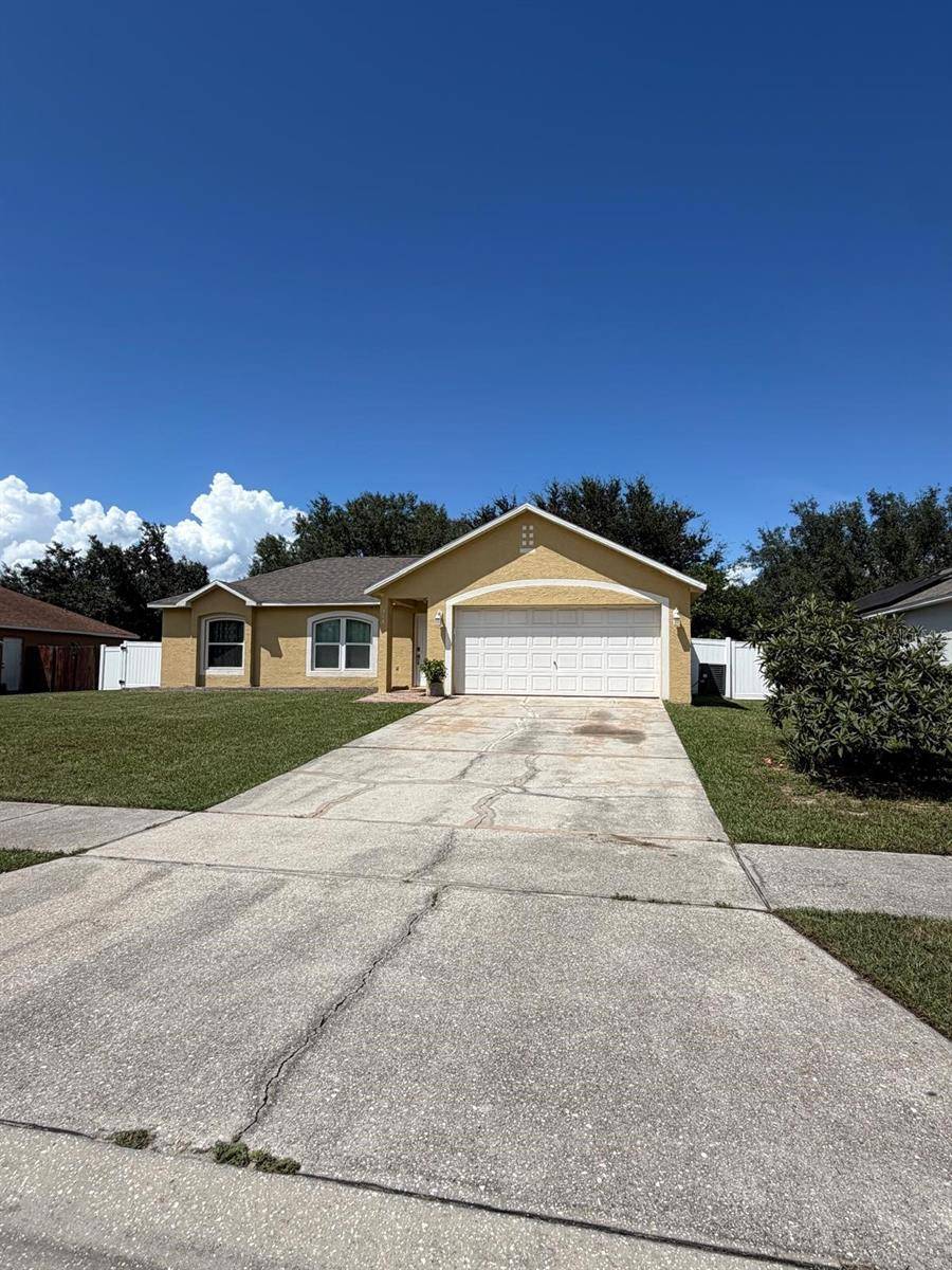 316 BRIMMING LAKE RD, Minneola, FL 34715