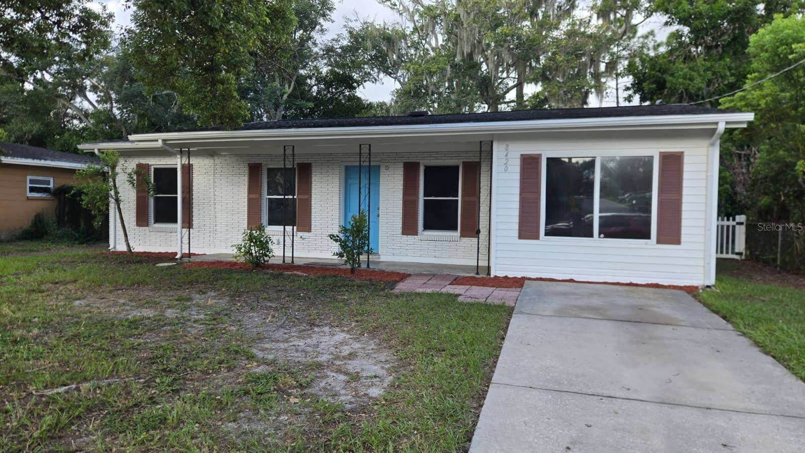 8420 TUPELO DR, Tampa, FL 33637