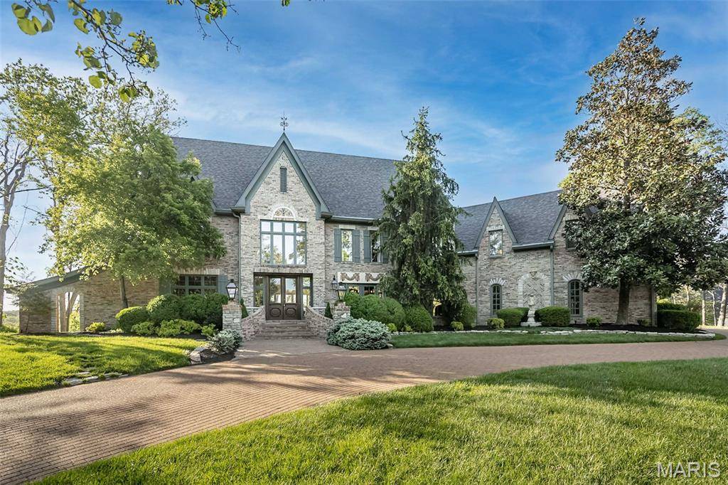16925 Lewis Spring Farms RD, St Louis, MO 63005