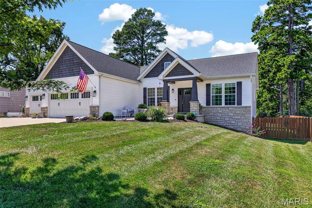 106 Irene DR, Ellisville, MO 63011