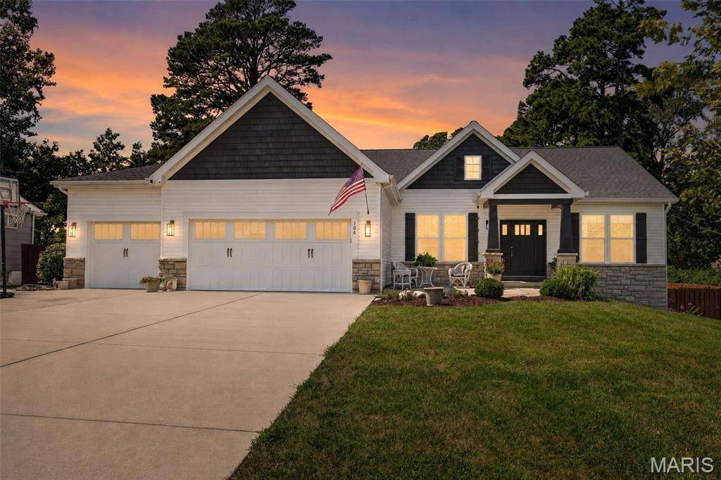 106 Irene DR, Ellisville, MO 63011