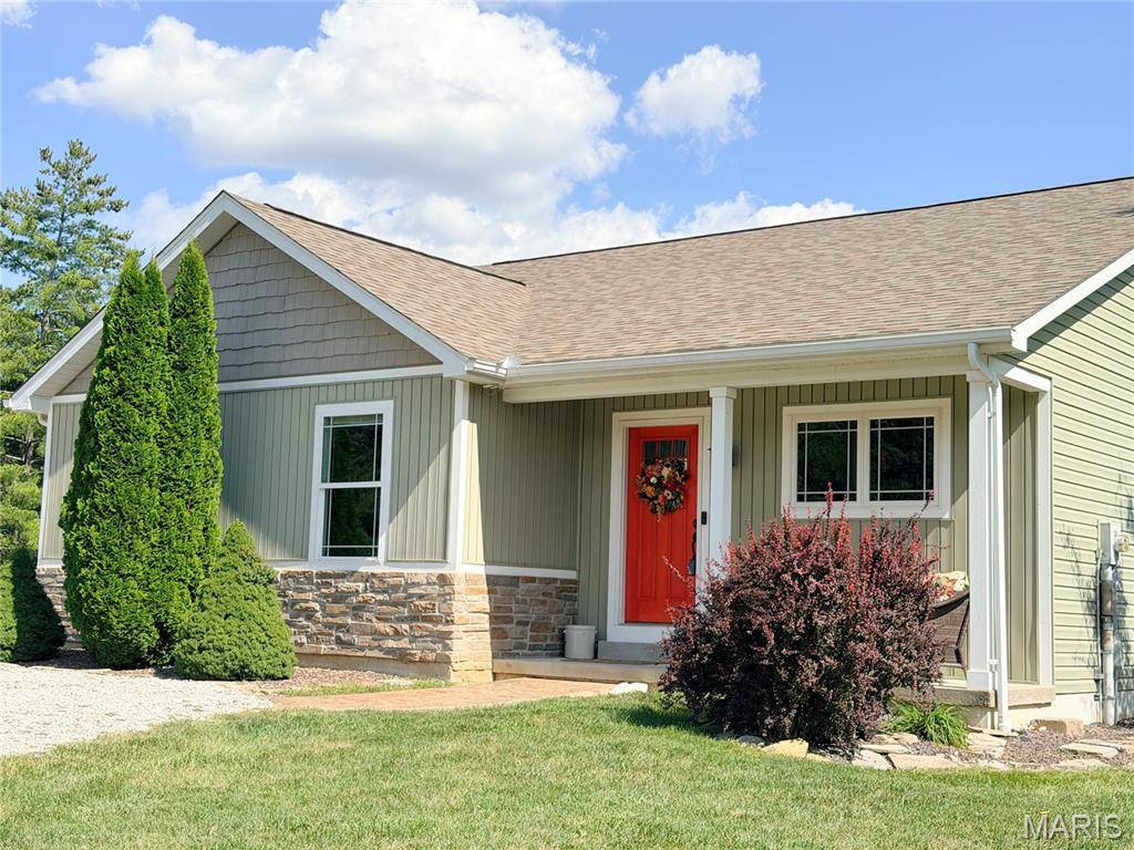 6730 Cardinal DR, Waterloo, IL 62298
