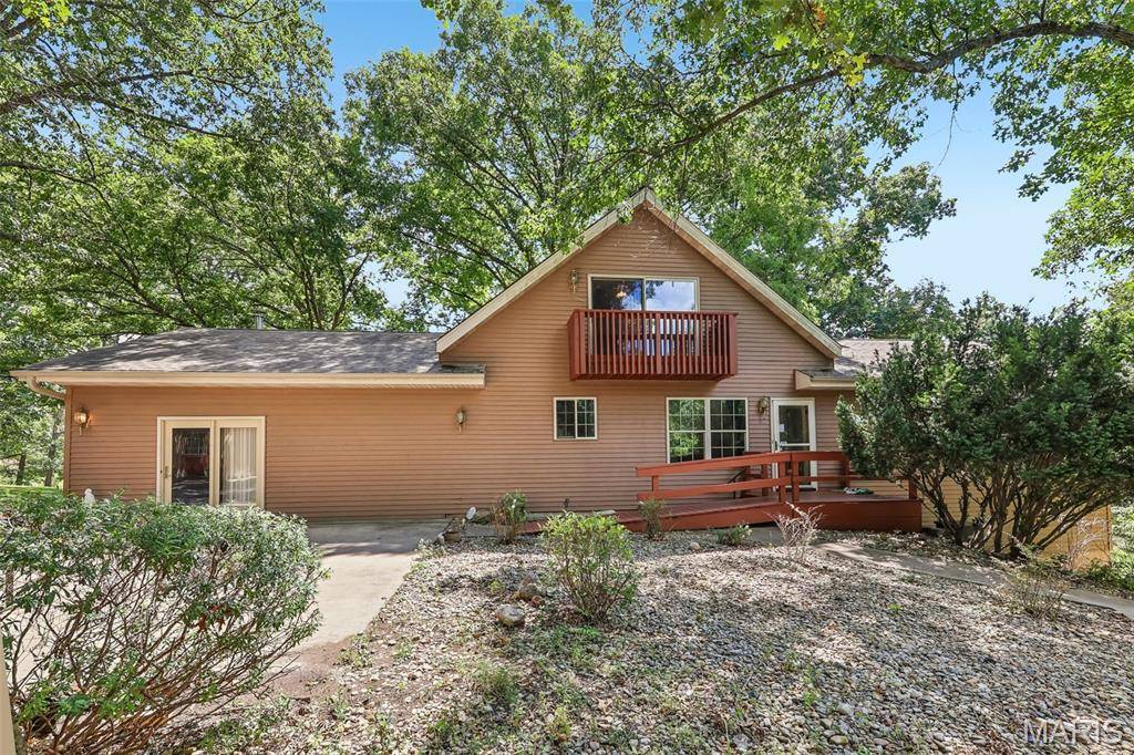11706 Walshville TRL, Hillsboro, IL 62049