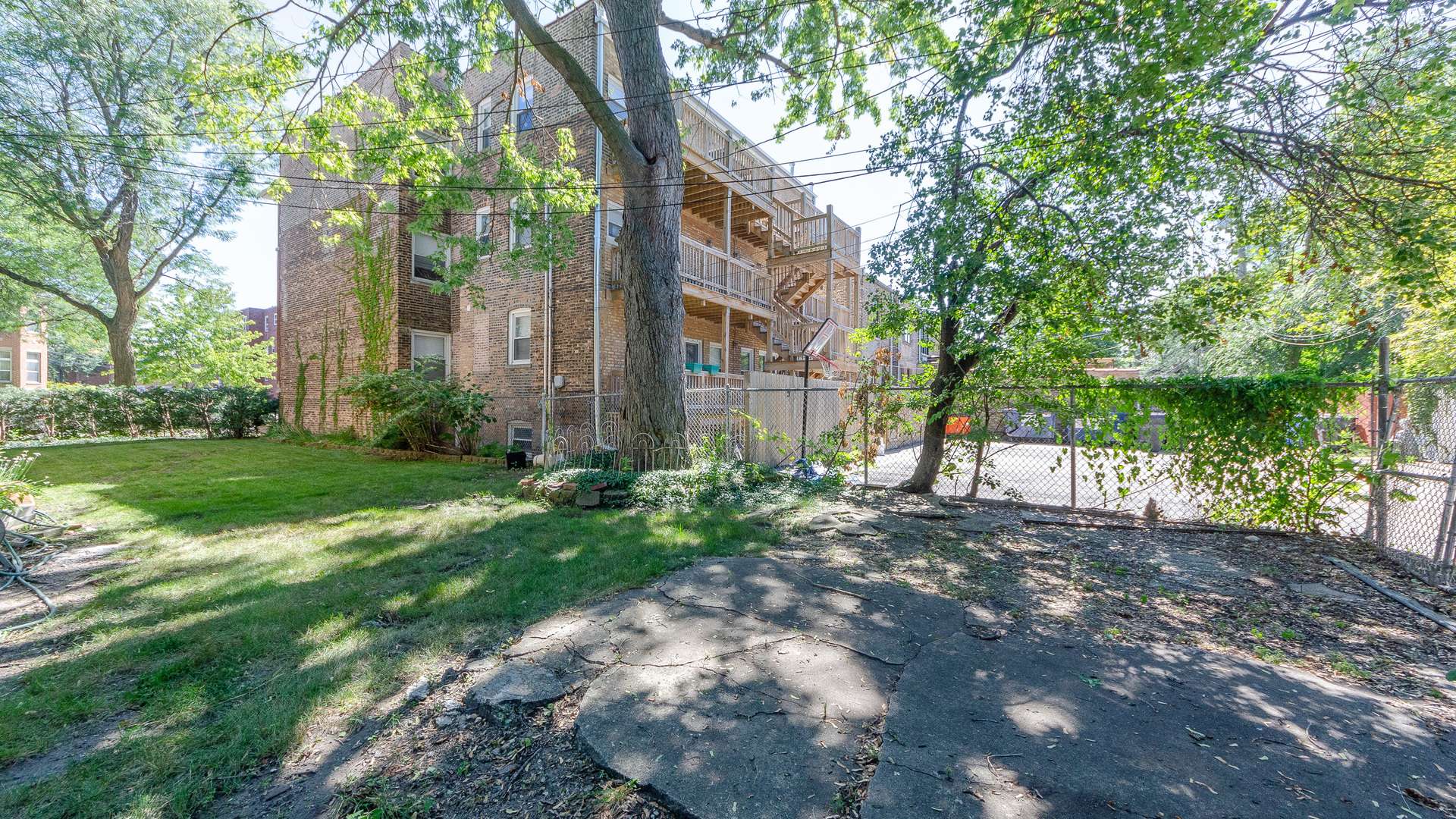 5424 S Ingleside AVE, Chicago, IL 60615
