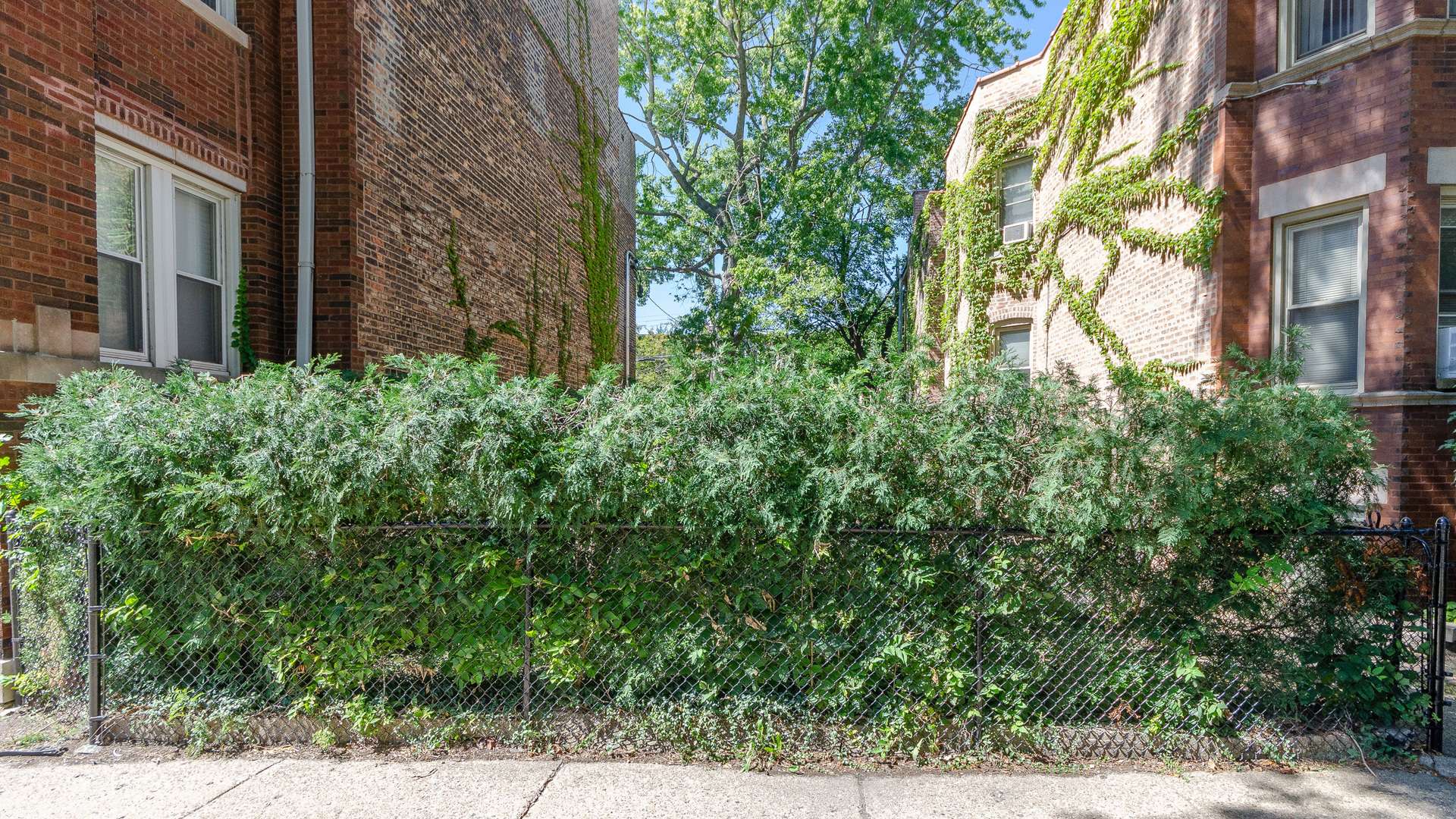 5424 S Ingleside AVE, Chicago, IL 60615
