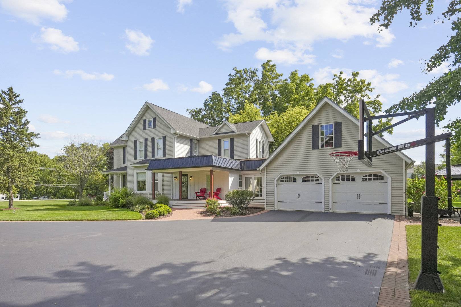 3614 Wolf RD, Oswego, IL 60543