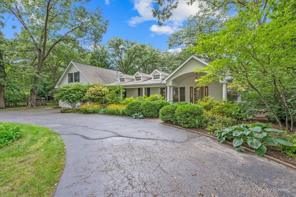 366 Warwick LN, Lakewood, IL 60014