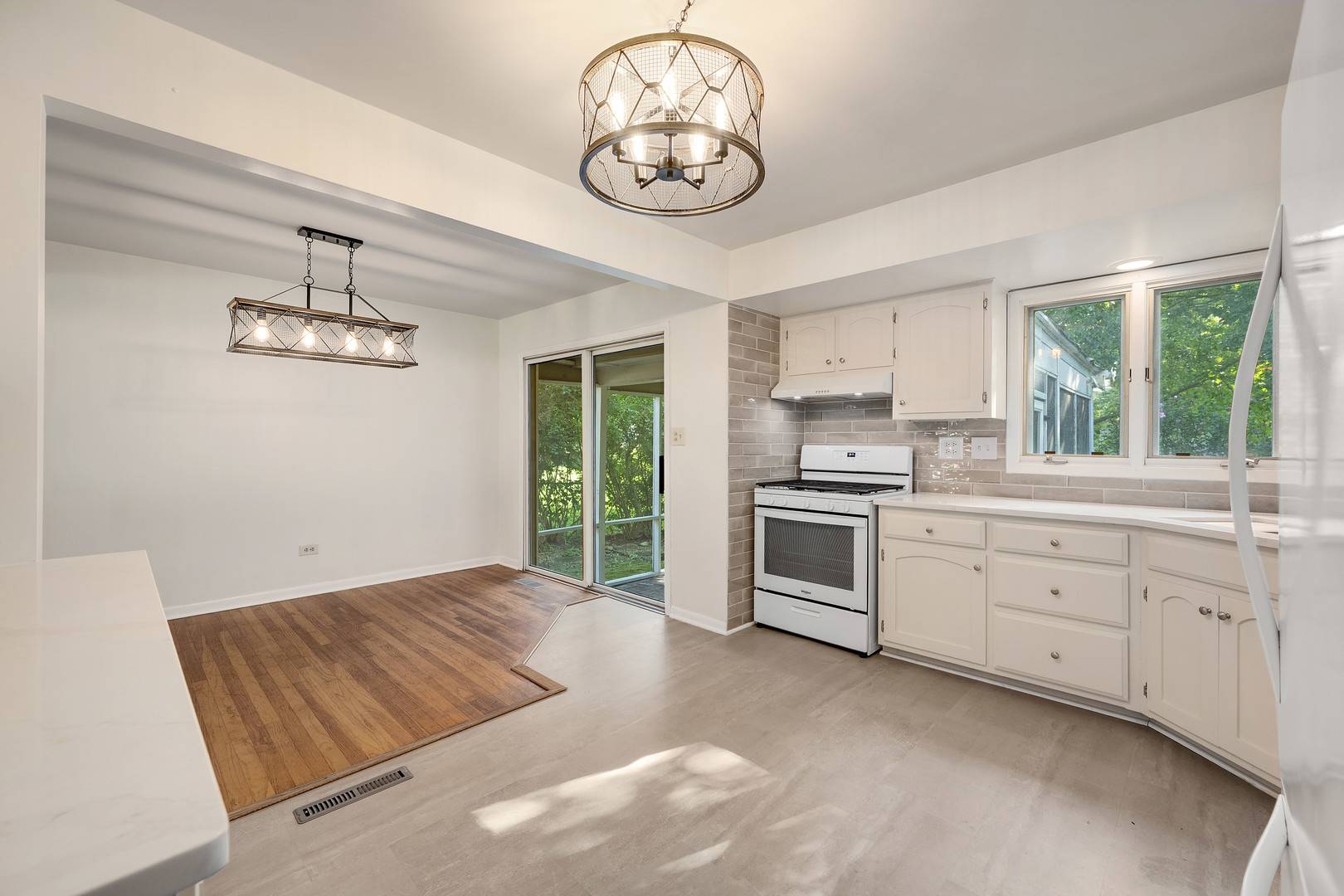 6151 Leonard AVE, Downers Grove, IL 60516