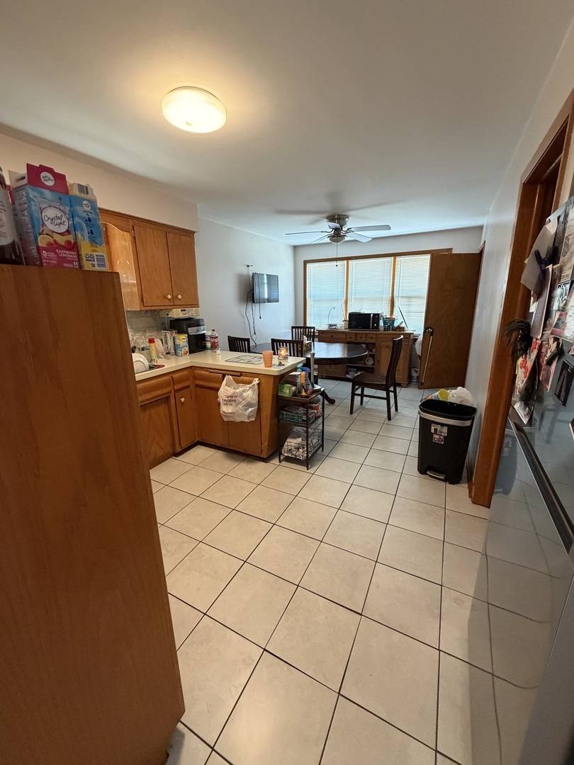 8016 Natchez AVE, Burbank, IL 60459