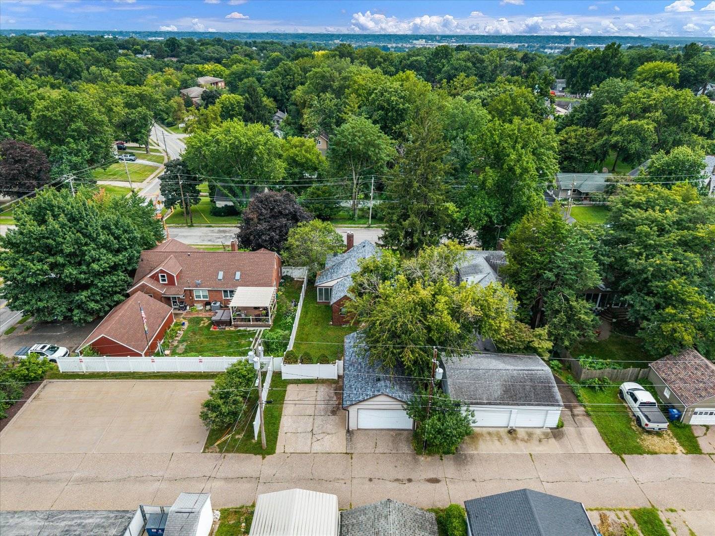 2348 Elm ST, Davenport, IA 52803