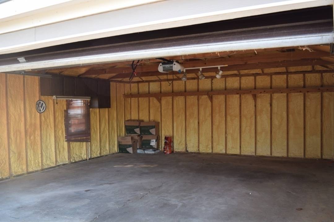 254 W Main ST, Carpentersville, IL 60110