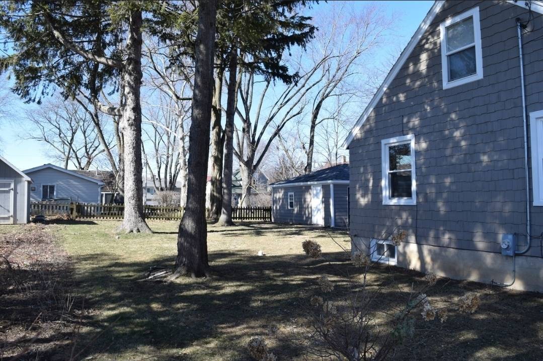 254 W Main ST, Carpentersville, IL 60110