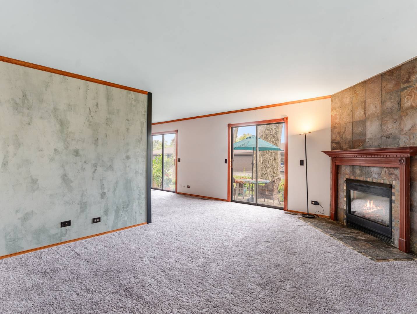2350 SOUTH ST #D, Elgin, IL 60123