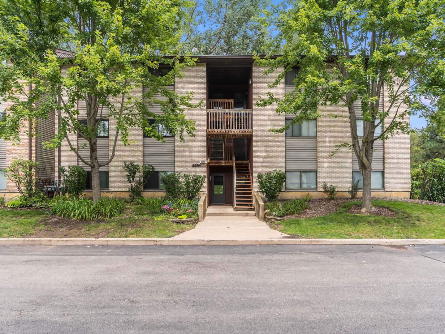 2350 SOUTH ST #D, Elgin, IL 60123