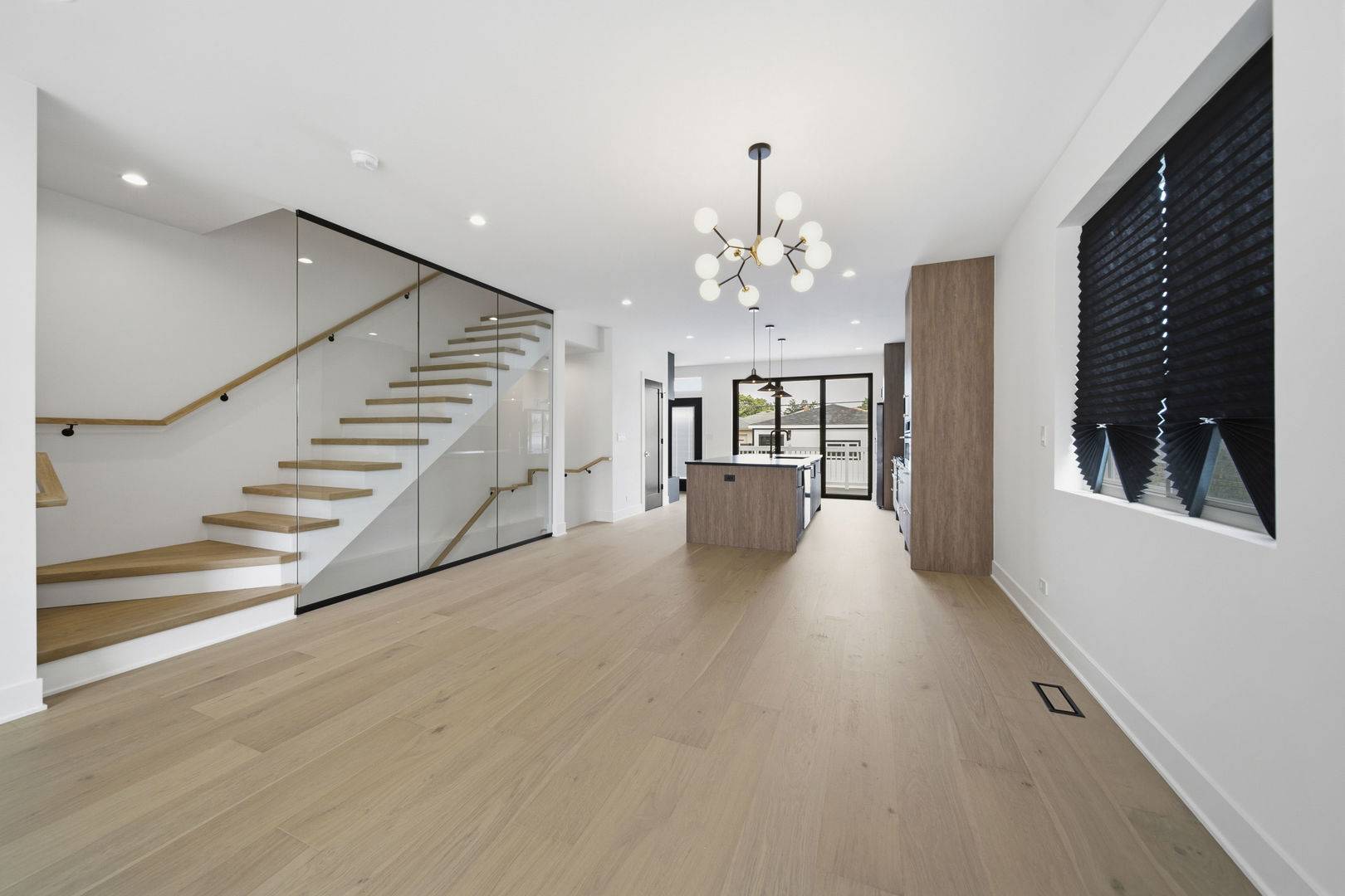 3311 N Ozark AVE, Chicago, IL 60634