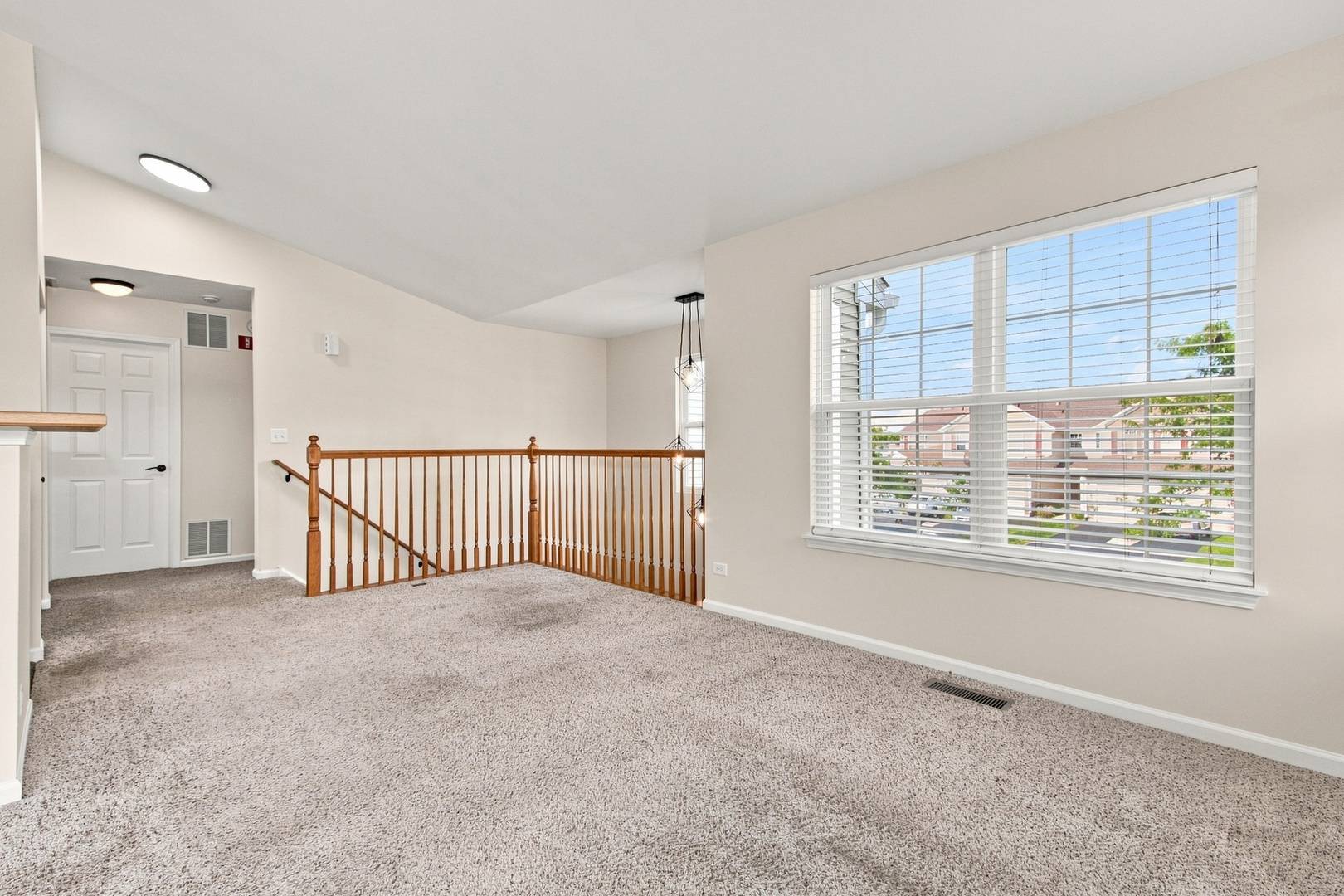 903 Genesee DR, Naperville, IL 60563
