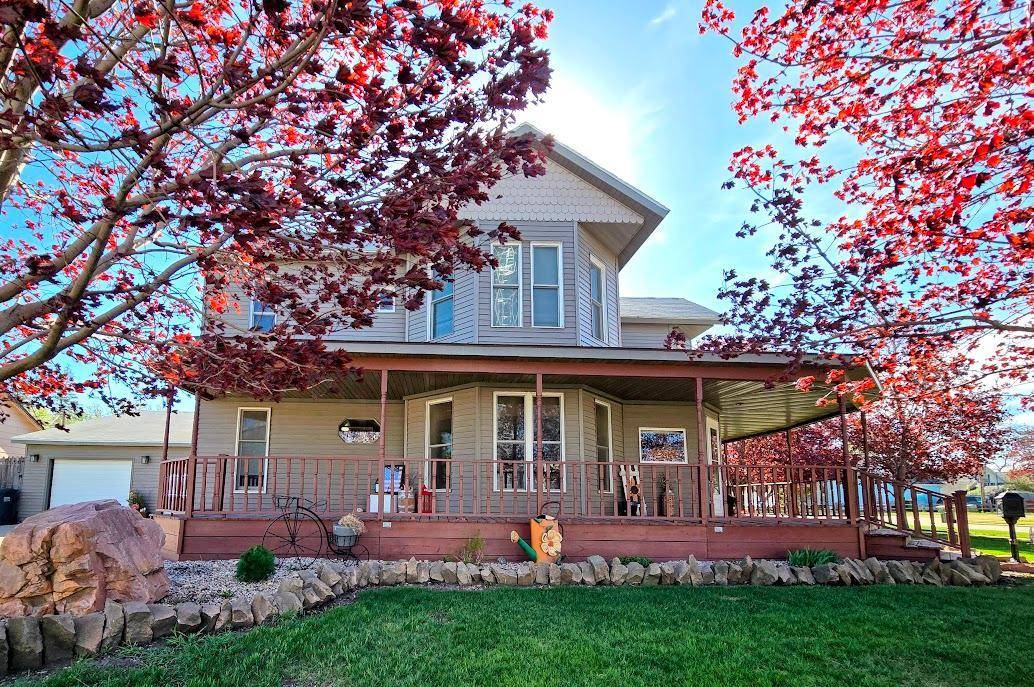 321 5th AVE SE, Pipestone, MN 56164