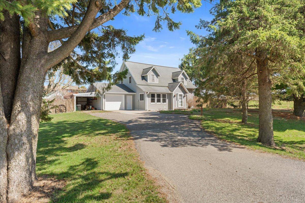 N3706 690th ST, Ellsworth, WI 54011