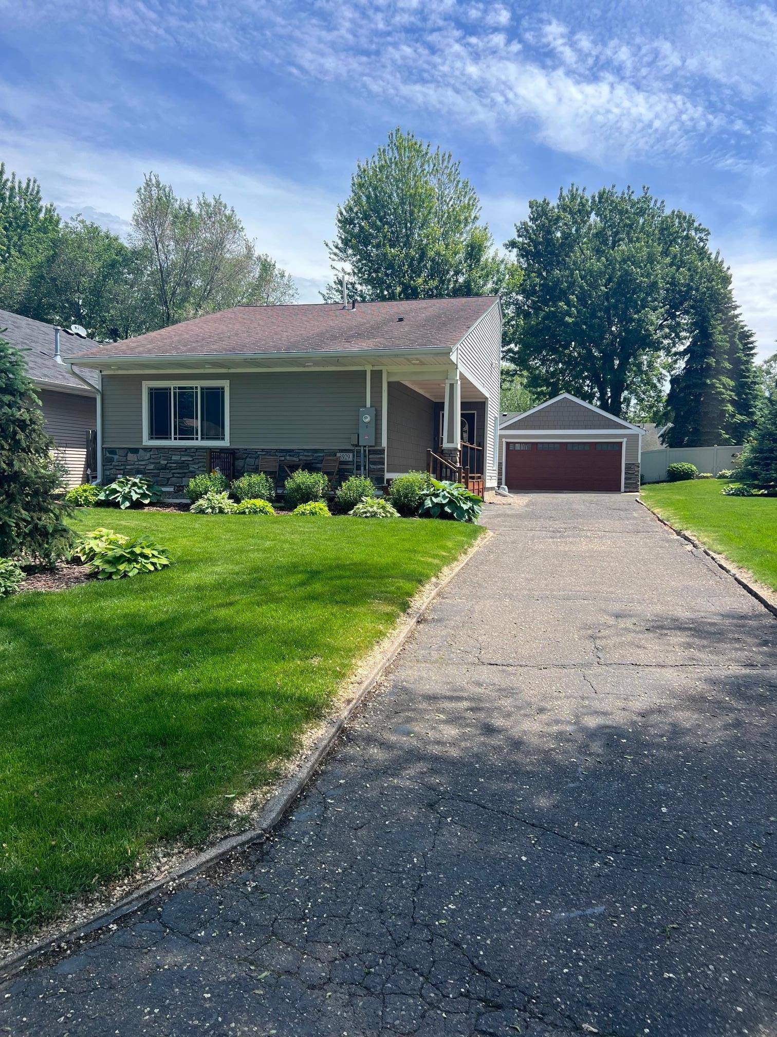 3929 Fordham DR NE, Saint Anthony, MN 55421