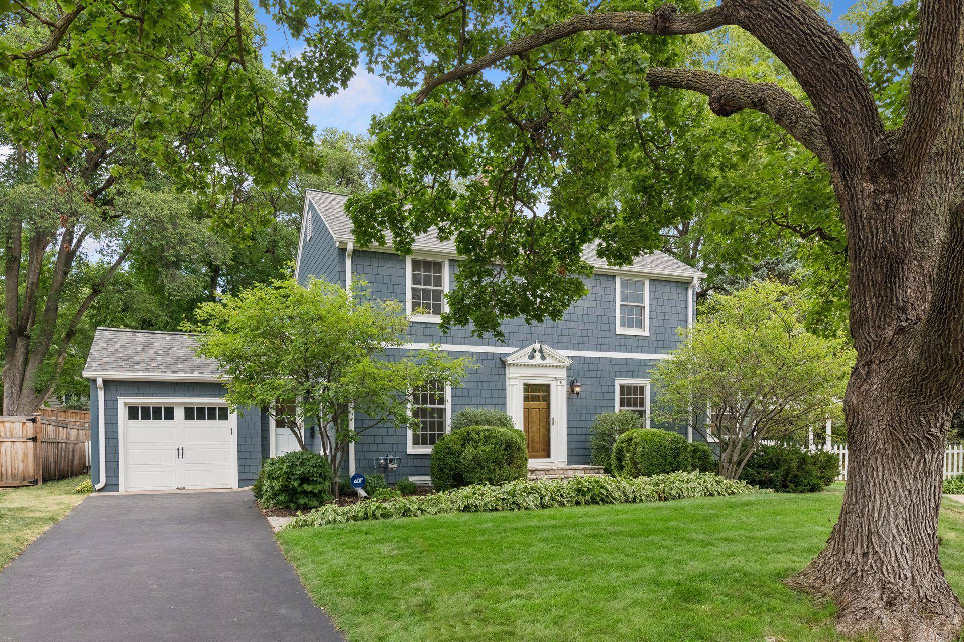 6 Edina CT, Edina, MN 55424