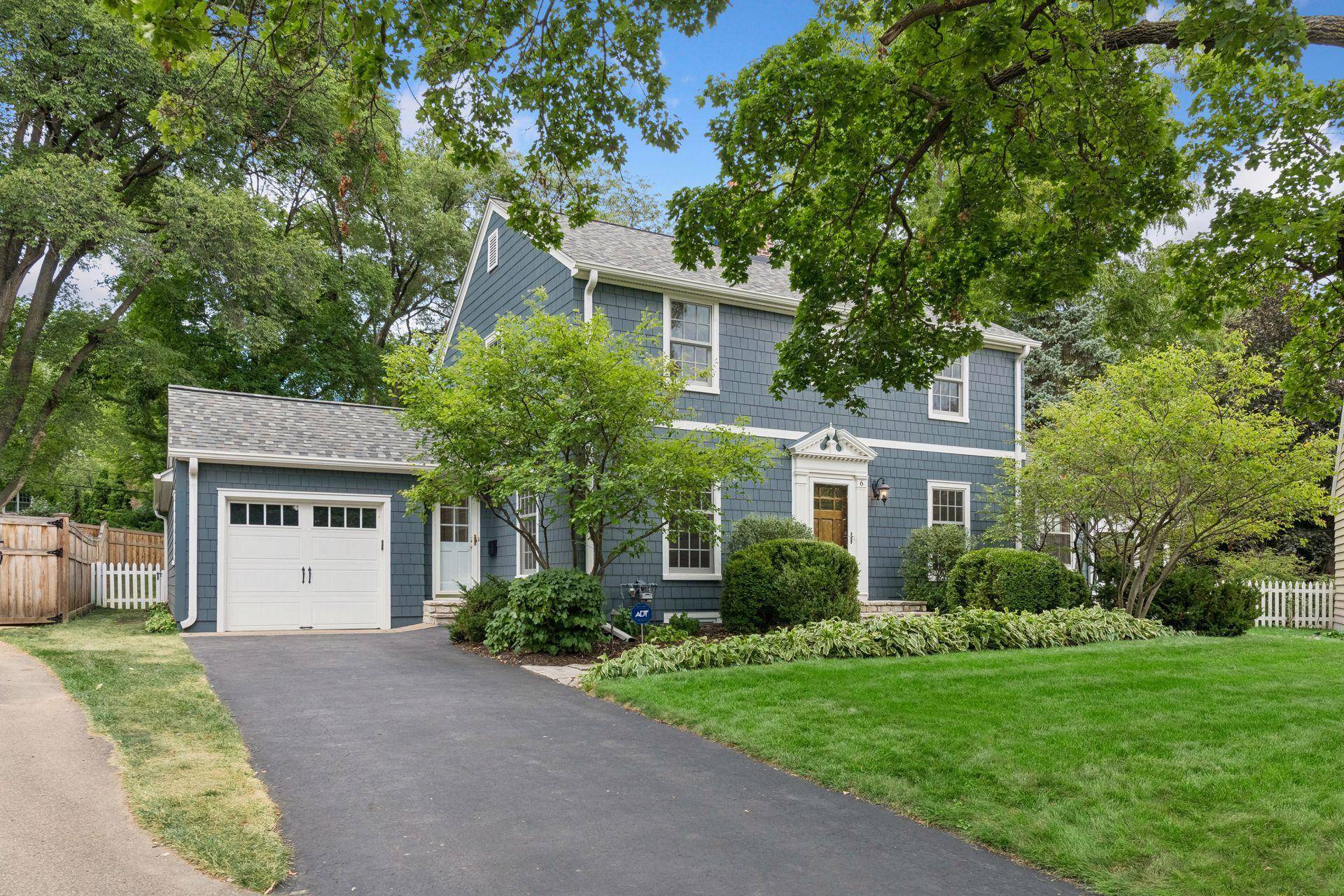 6 Edina CT, Edina, MN 55424