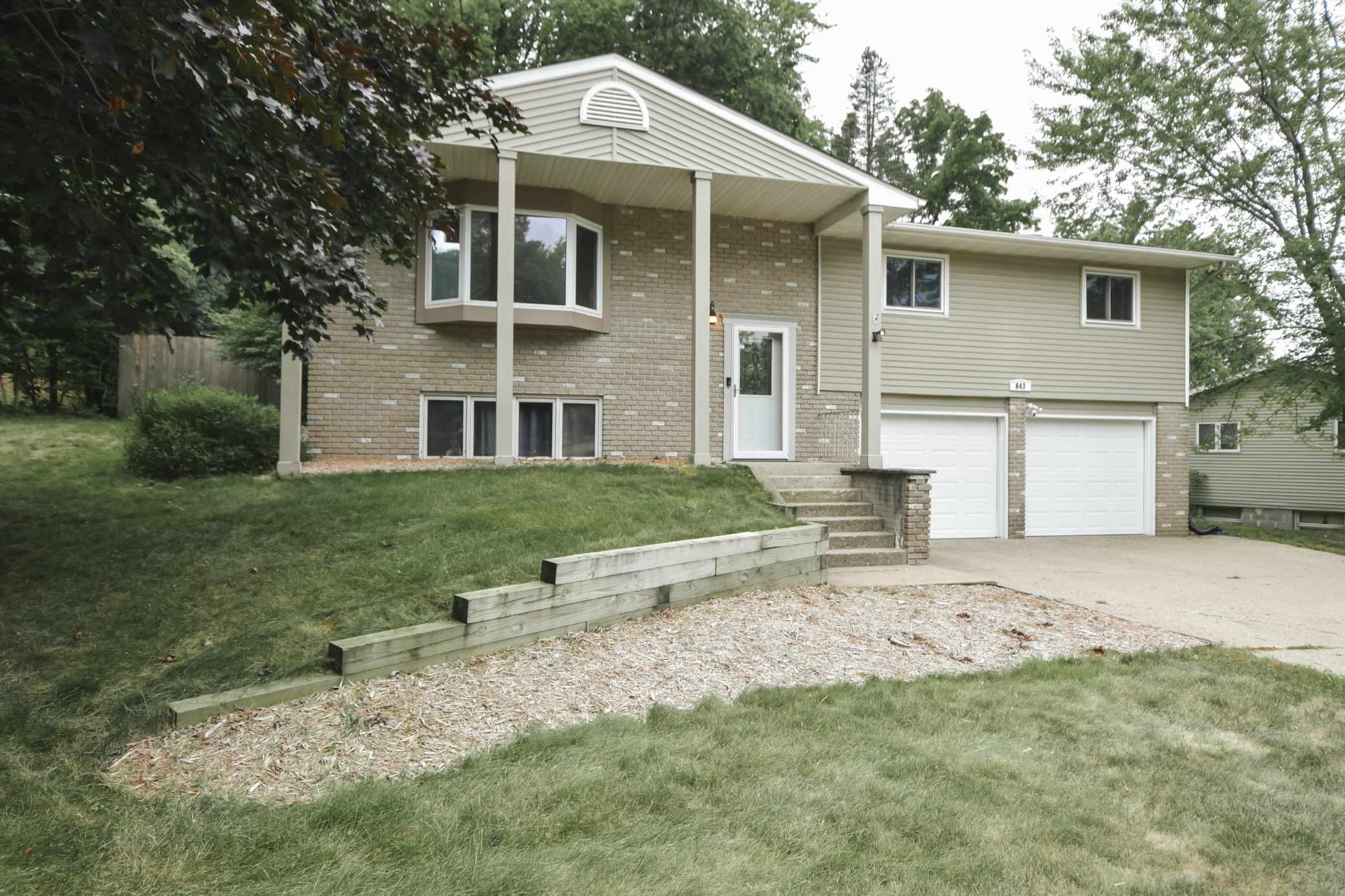 643 Pioneer RD, Red Wing, MN 55066