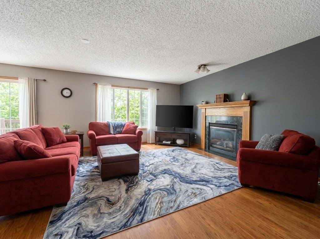 9815 Blackpool CT E, Elko New Market, MN 55020