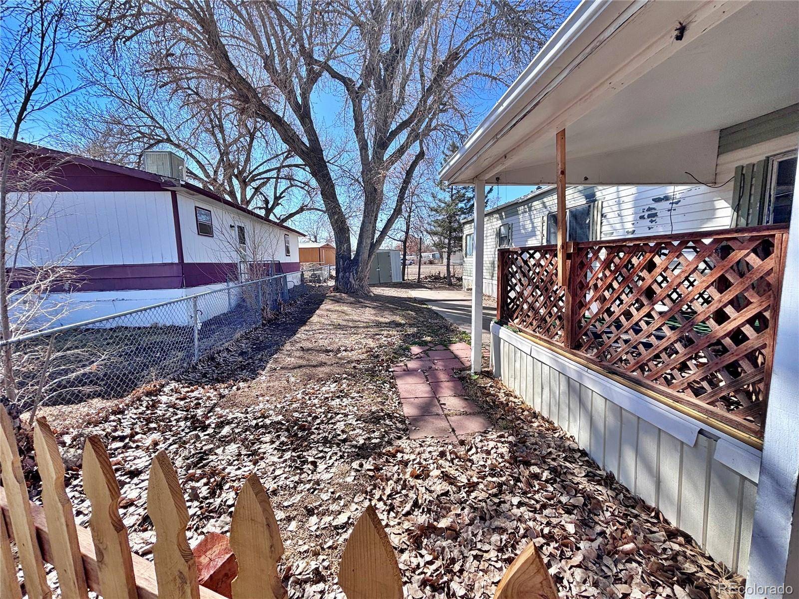 1114 Reed LN, La Junta, CO 81050