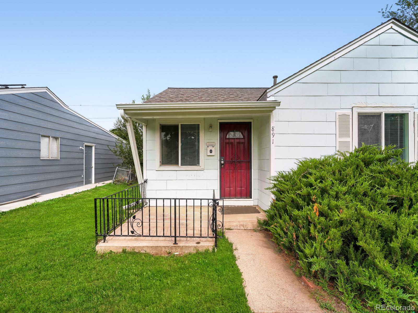 891 Lansing ST, Aurora, CO 80010