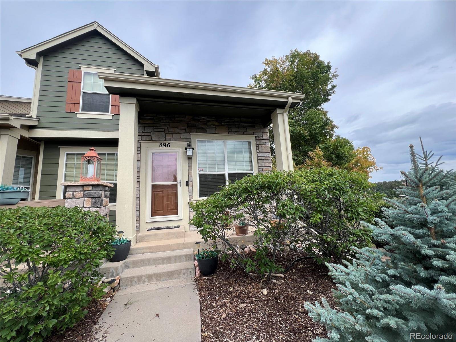 896 Ironspur CT, Castle Rock, CO 80108