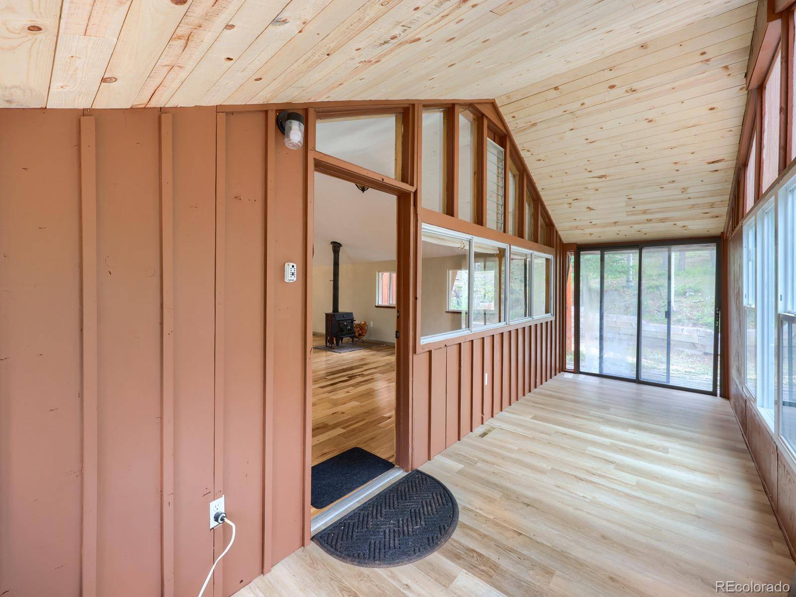 44 Anderson RD, Florissant, CO 80816