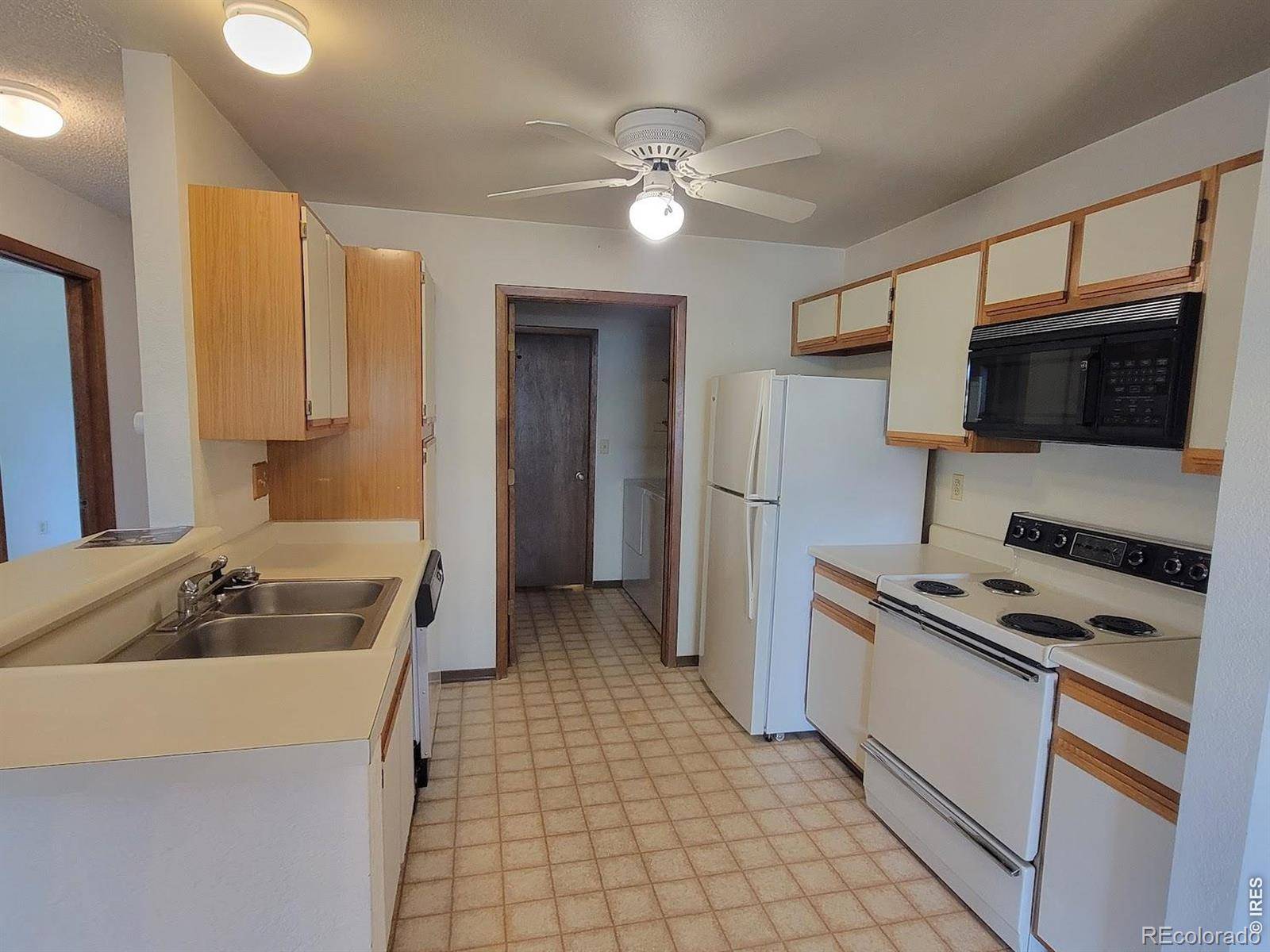 1045 Delta DR #F, Lafayette, CO 80026