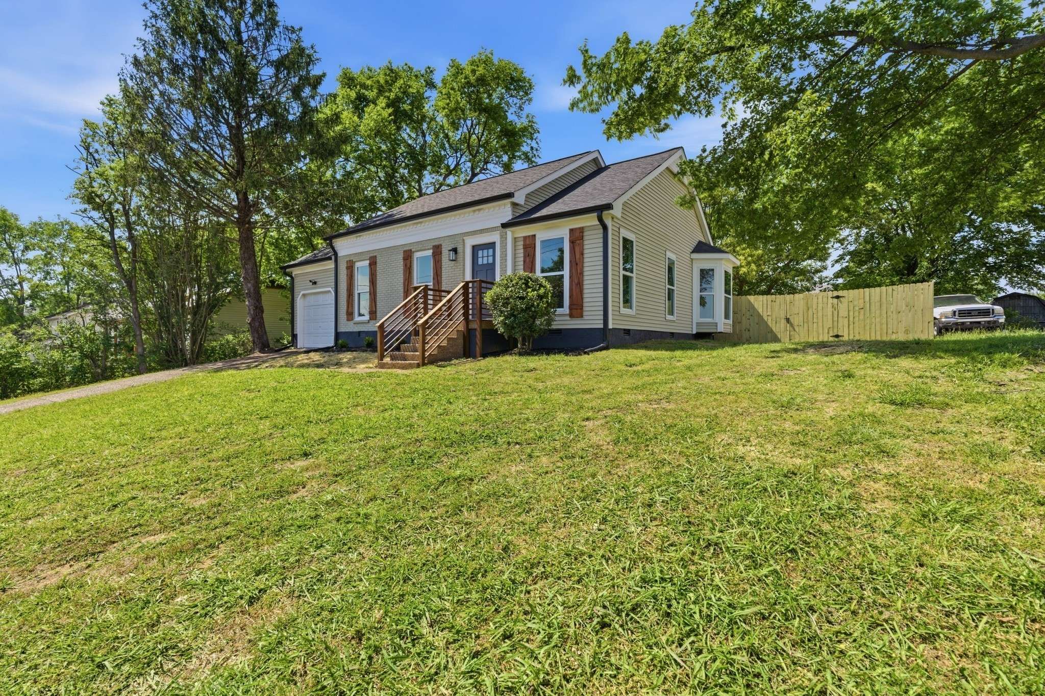 737 Heritage Dr, Madison, TN 37115