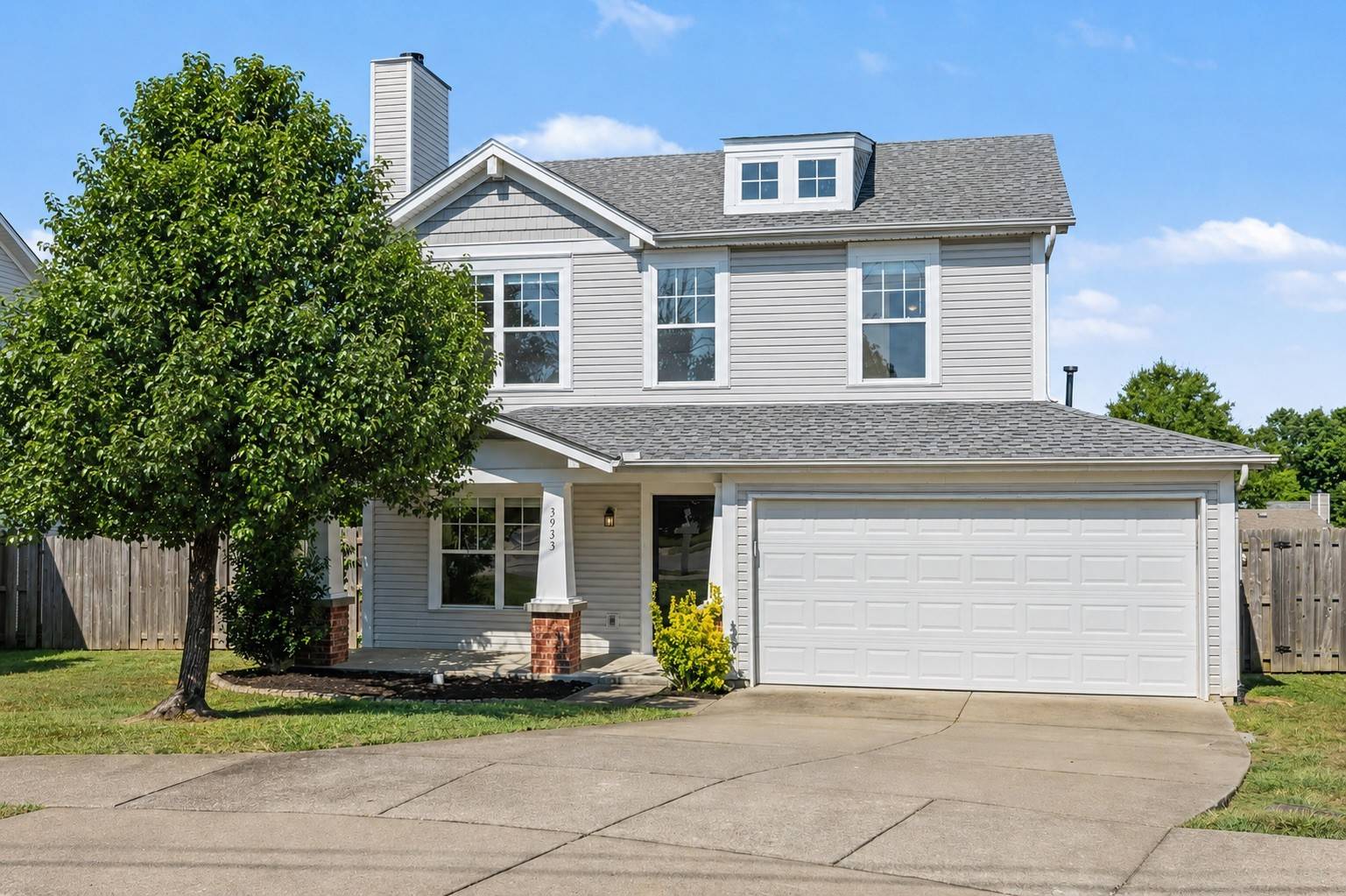 3933 Bridgeview Ln, Nashville, TN 37221