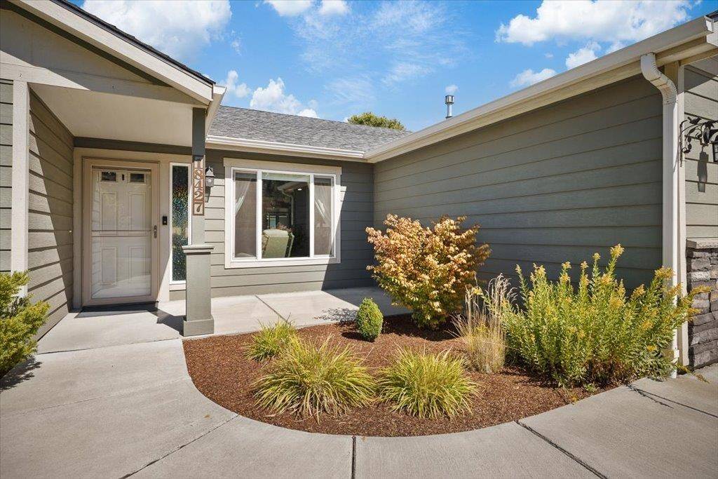 18427 E Selkirk Estates Rd, Greenacres, WA 99016